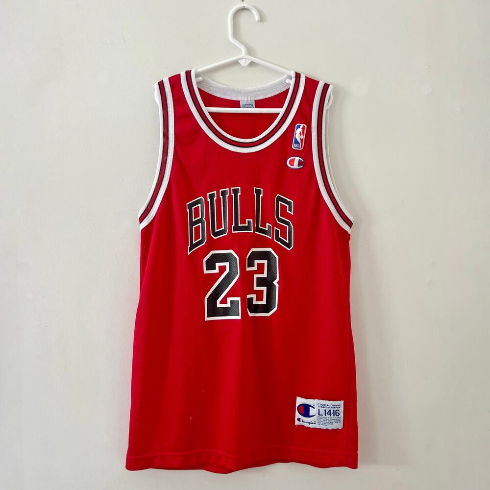 Kids' Vintage 90s Chicago Bulls Michael Jordan #23 Jersey by Champion / L 14-16